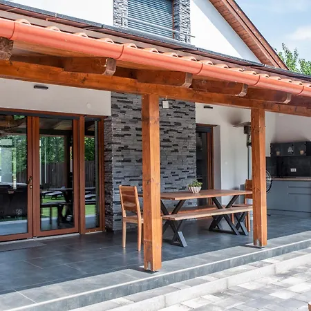Bonovo Wellness Nyaralo Holiday home Gyomaendrod